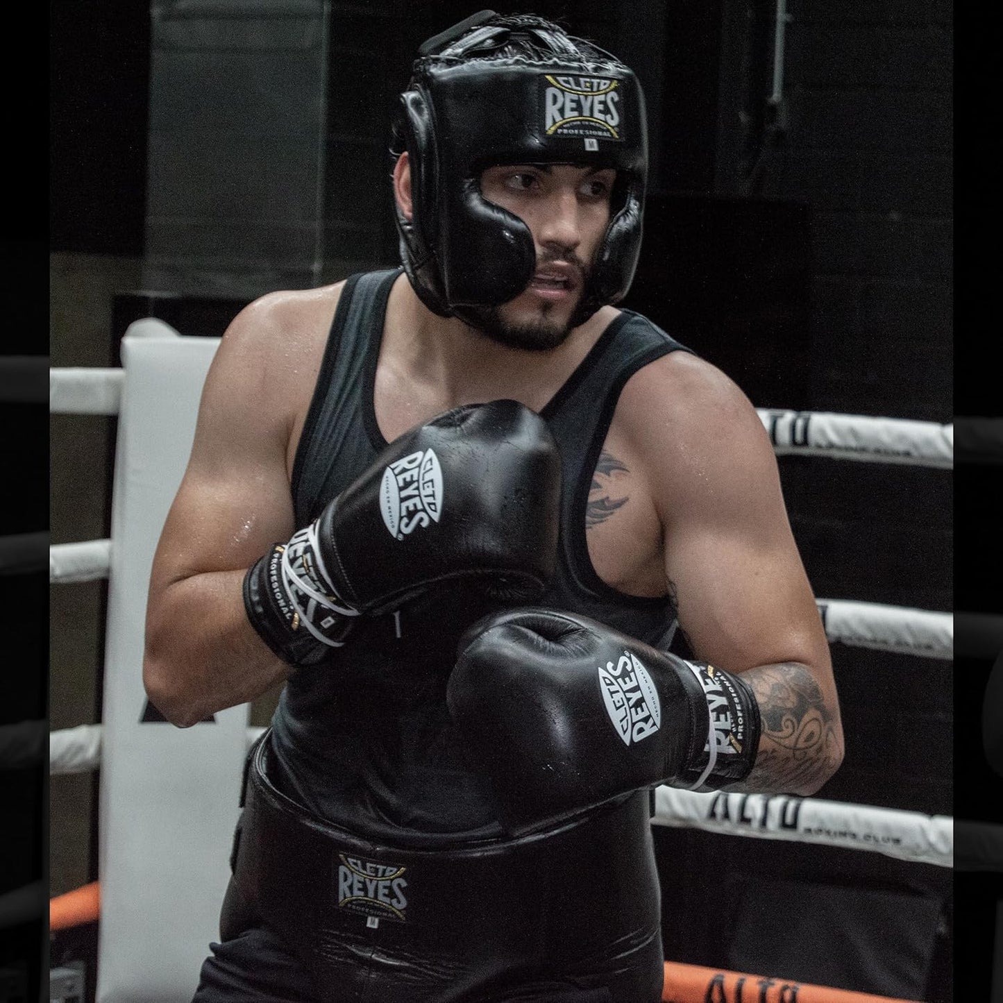 Cleto Reyes Traditional Lace Up Gloves (BLACK)